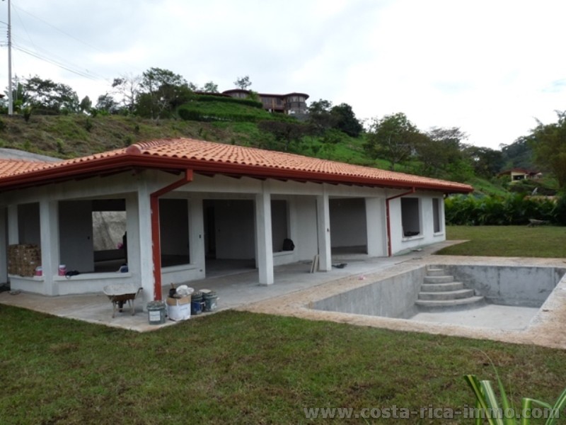 New house with dream view in Atenas
