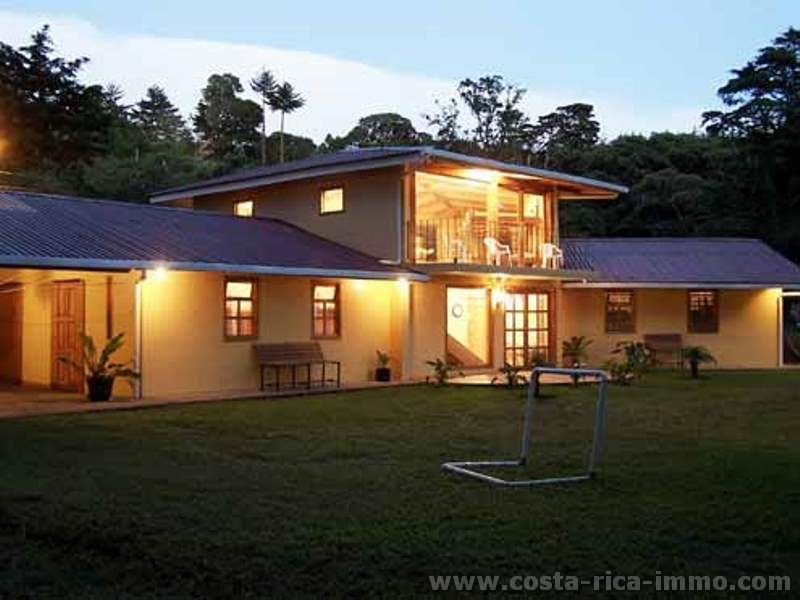 B&B und Haus bei San Rafael de Heradia