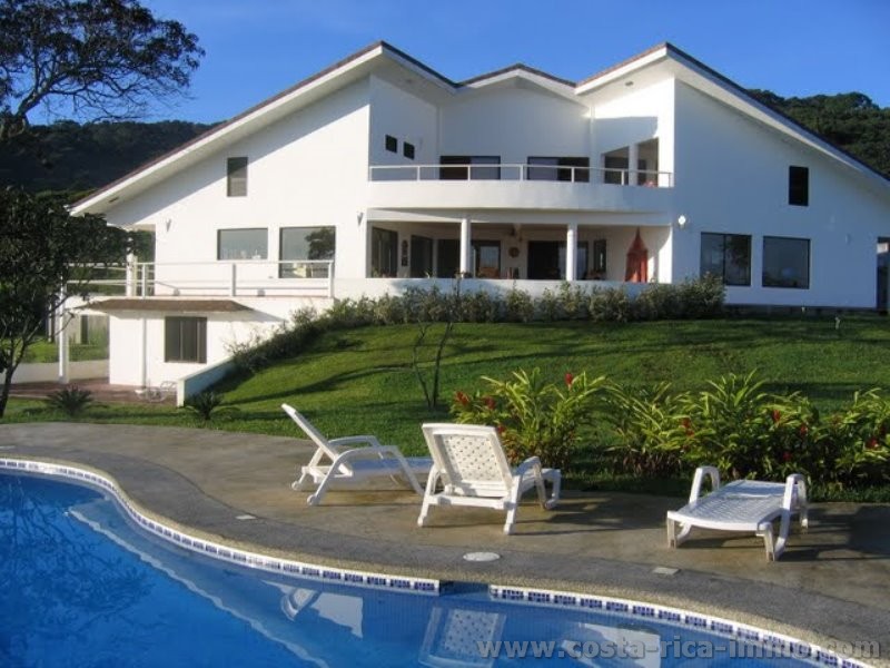 Gelegenheit schöne Villa in der Nähe von Ciudad Colon zu Verkaufen