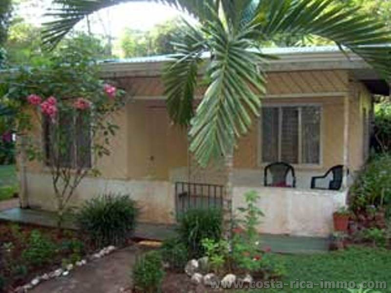 Los Angeles peque�a casa de 50 m2 y 525 m2 de parcela - Pen�nsula de Nicoya