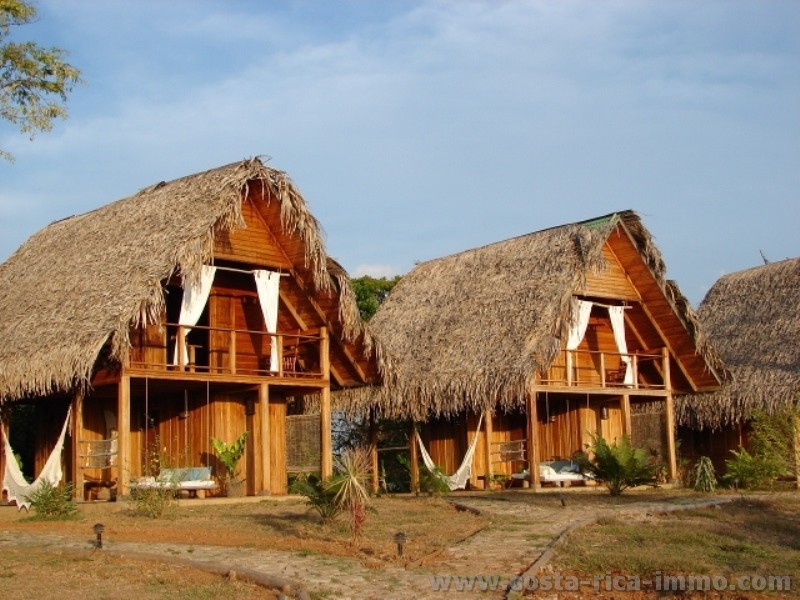 Beach Resort in Manzanillo Cobano to sell Central Pacific, Costa