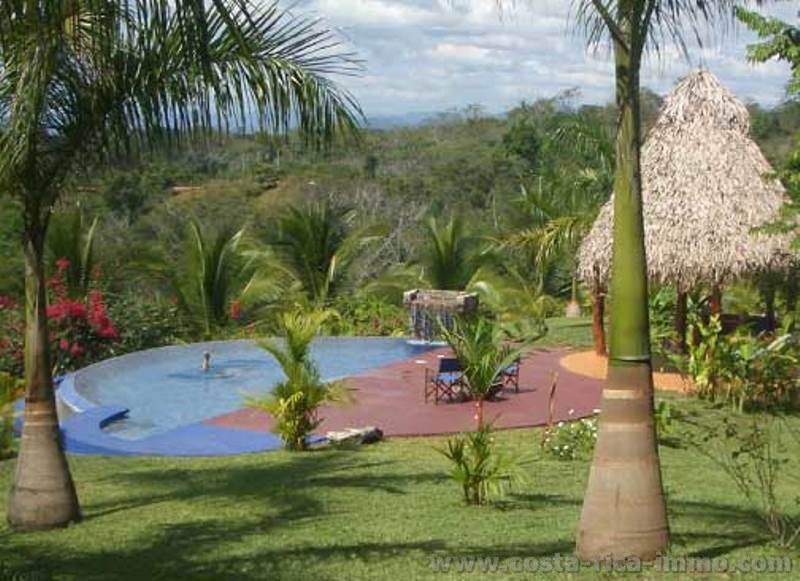 Su Resort privada con vista al Oc�ano, cerca de Mal Pais en venta