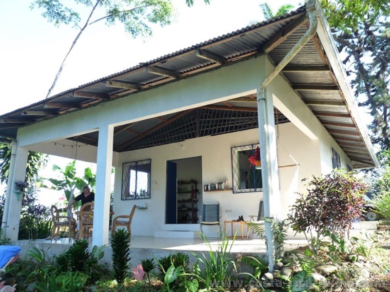 Costa Rica real estate, small paradise with 2 houses, surrounded by beautiful nature for sale