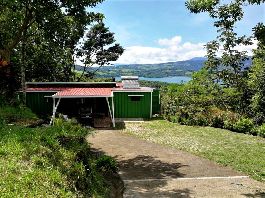 Modern Spacious Studio-Lake and Volcano View With A Variety of Amenities, Arenal