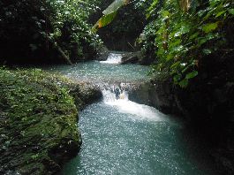 Farm with 31 ha, beautiful waterfalls and lots of jungle, at la Julieta south Pacific