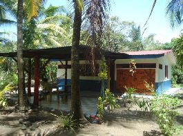 En alquiler, casa de playa en Playa Bandera-Parrita