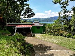 Modernes geräumiges Studio mit See- und Vulkanblick mit einer Vielzahl von Annehmlichkeiten, Arenal