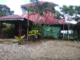 Urwald Lodge y Canopy cerca de La Palma puerto JimÃ©nez en venta