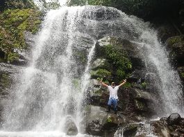 Waterfall jungle farm with 81 ha, beautiful view of the sea at Hatillo de Quepos