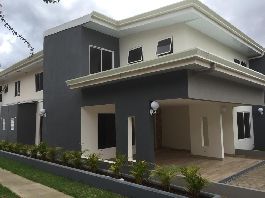 For sale, beautiful two-story House eat on condo at Lomas de Ayarco