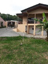 Haus mit viel Land bei Barrio La Trinidad de Mora, Ciudad Colon