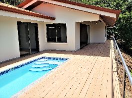 For sale, new house with pool and 7,000 m2 garden near Atenas