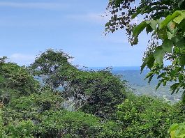 Traum-Farm von 10 ha und Meersicht bei Parrita zu verkaufen