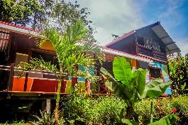 En venta, casa ecolÃ³gica y bungalow, en Punta Uva